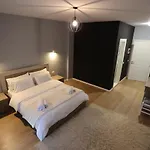 House Of Horses Shtepia E Kuajve 3* Korce