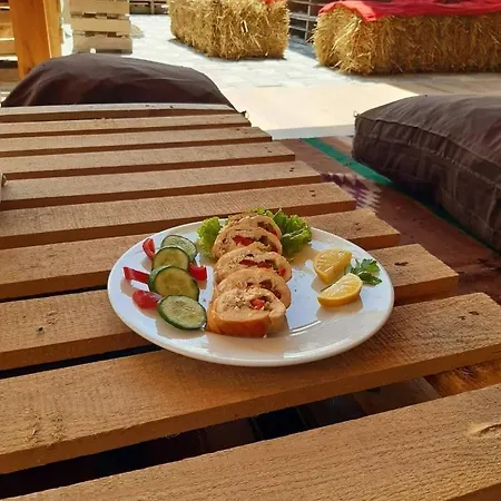 Hotel House Of Horses Shtepia E Kuajve Korce